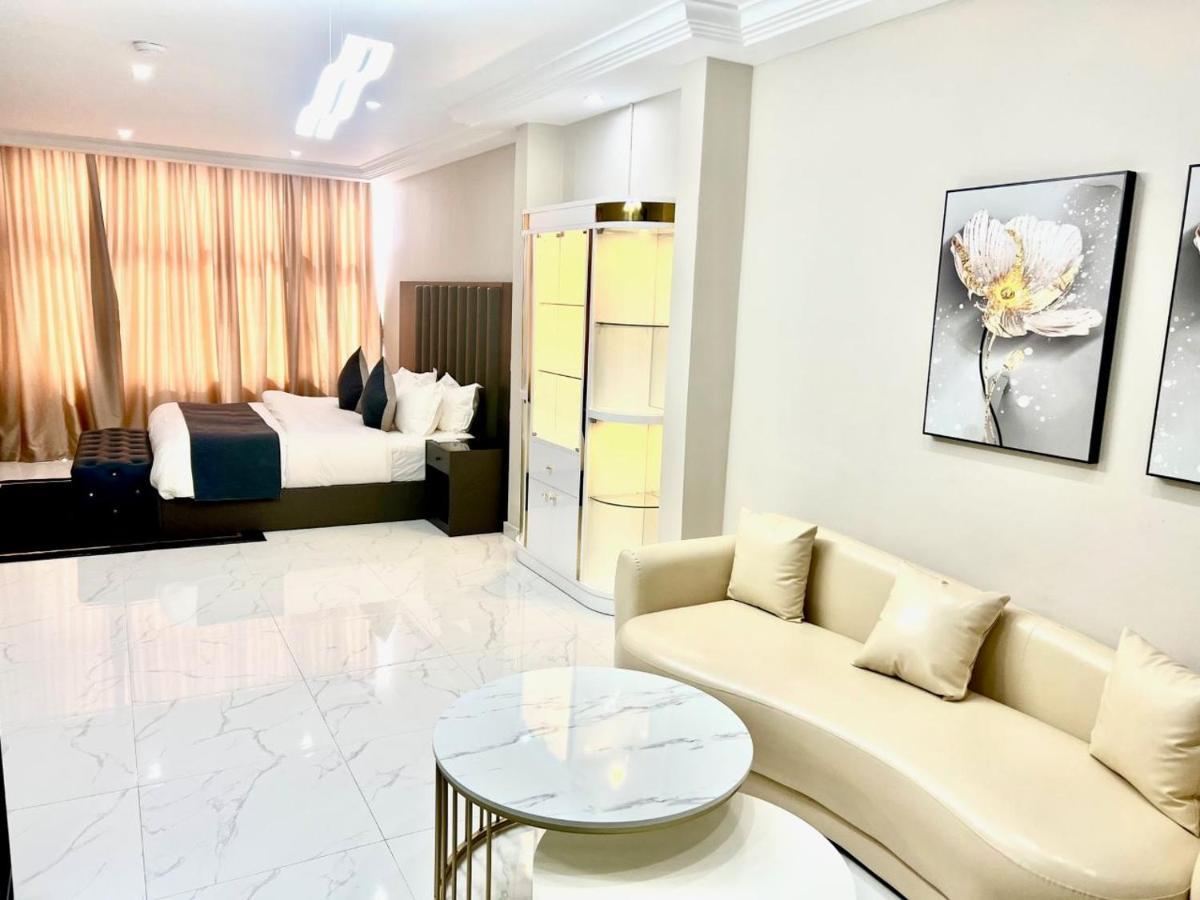 Lifestyle Luxury Hotel And Residence Elwa Bagian luar foto