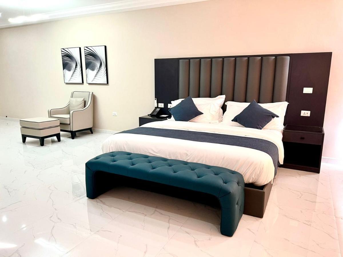 Lifestyle Luxury Hotel And Residence Elwa Bagian luar foto
